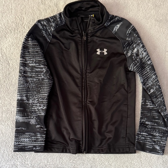 Under Armour Black and Gray Kids Jacket - Picture 1 of 5